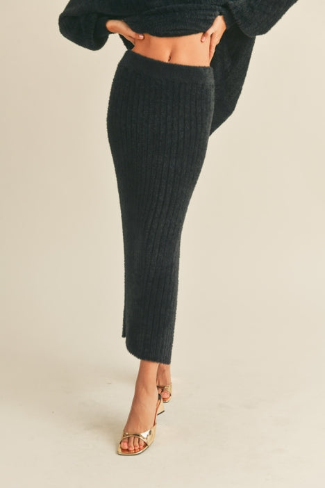 Ribbed Knee Length Sweater Skirt